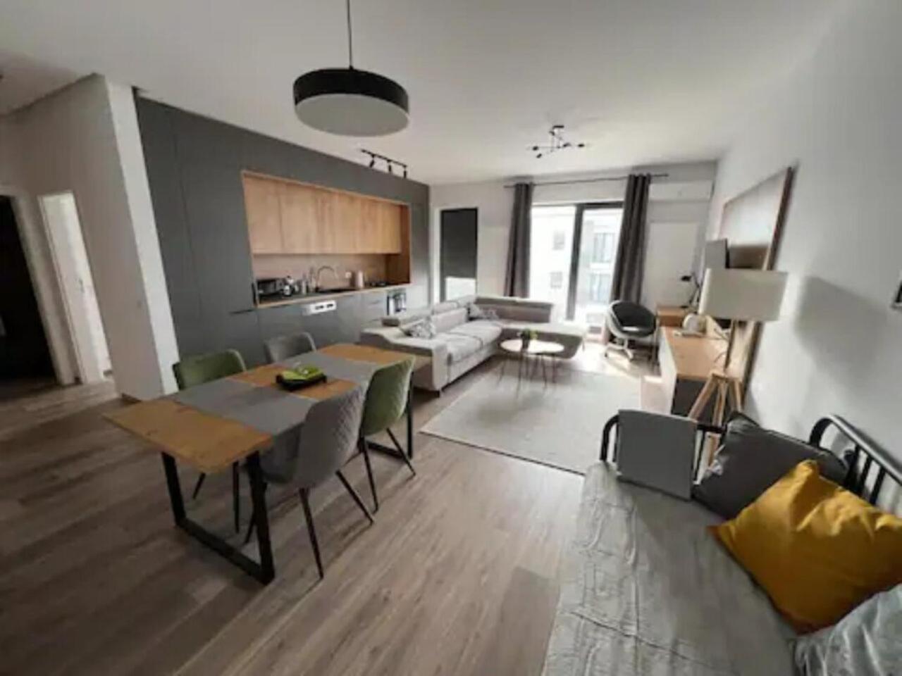 High-Rise Luxury Apartment With Free Parking Bucarest Exterior foto