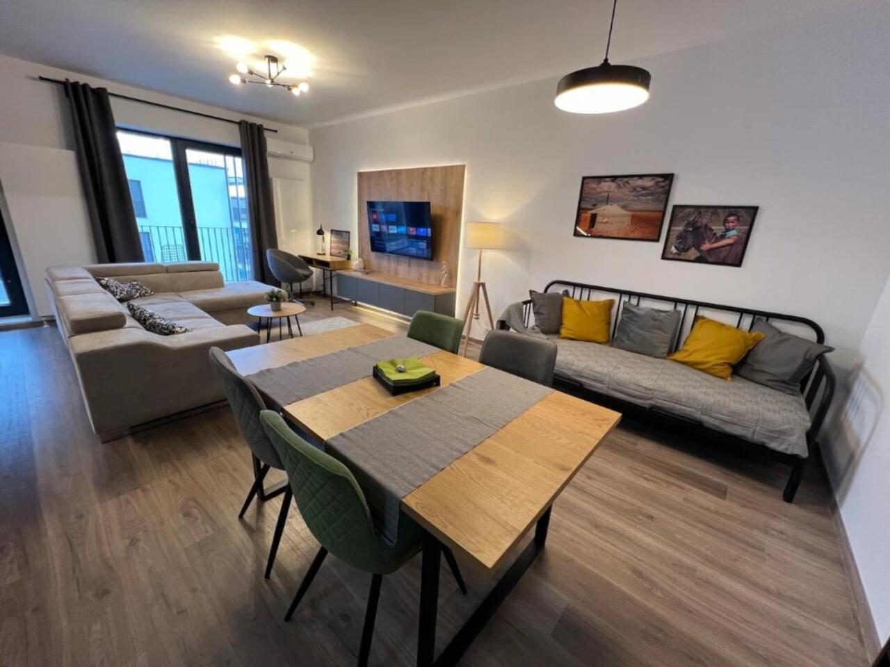 High-Rise Luxury Apartment With Free Parking Bucarest Exterior foto