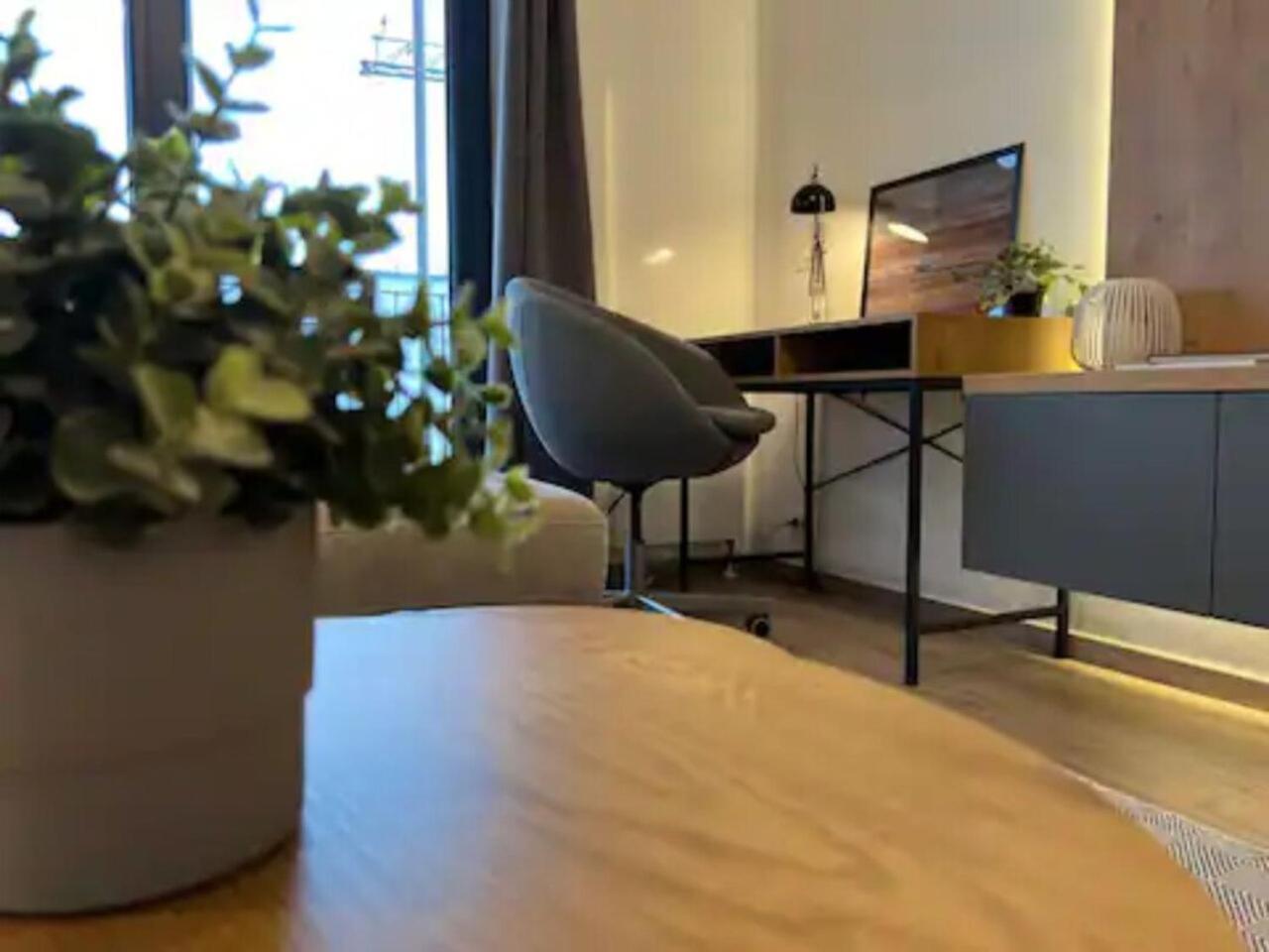 High-Rise Luxury Apartment With Free Parking Bucarest Exterior foto